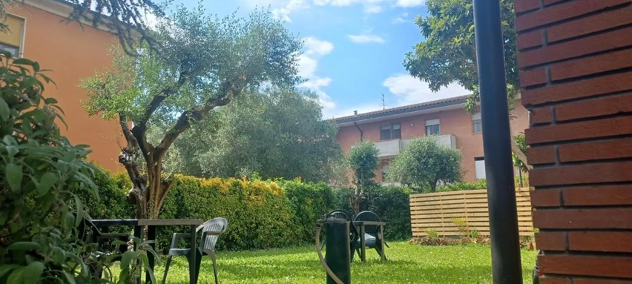 Home Sweet Home 1 Affittacamere - Lucca 0*,