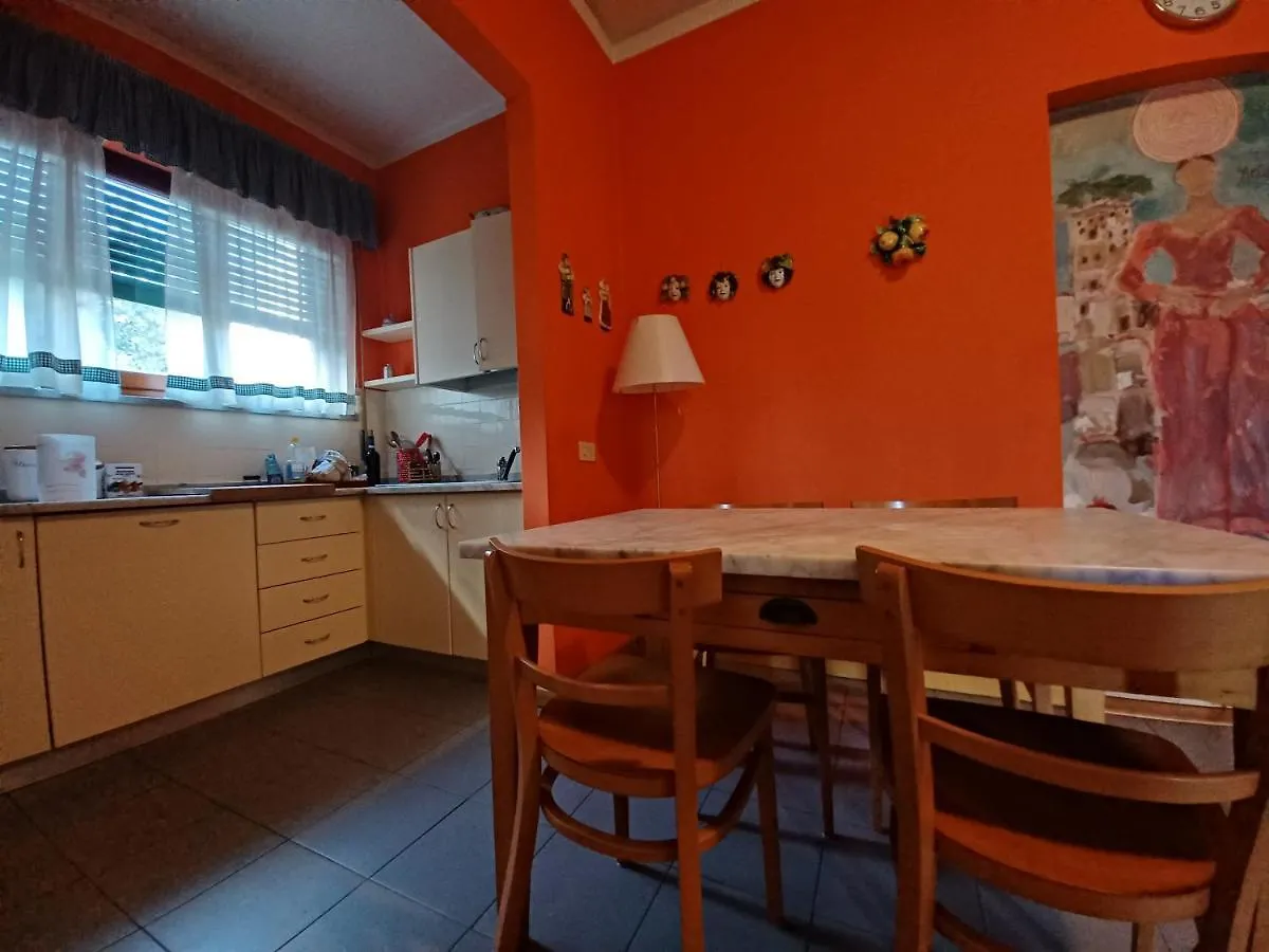 Home Sweet Home 1 Affittacamere - Lucca Guest house